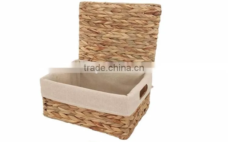 Wholesale customized household handmade water hyacinth basket with lid for storage
