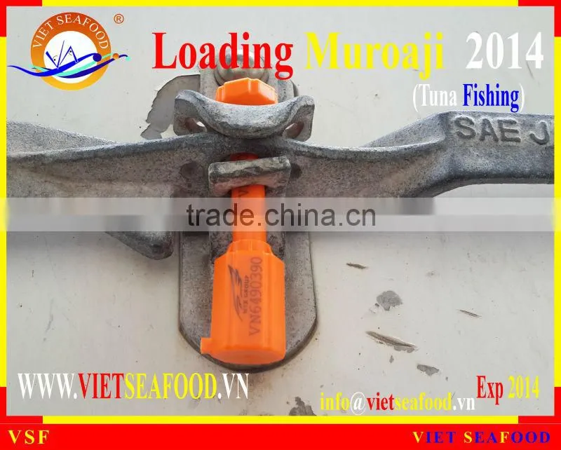 LOADING MUROAJI FOR TUNA BAIT