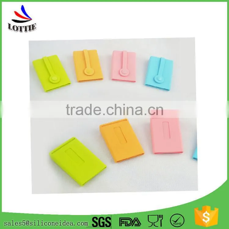High quality Promotional Portable silicone key bag Flexible Silicone Card Case fashion key holder wallet