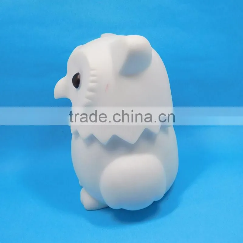 2015 New Design Roto Casting Vynil Owl Anime Figure Led Light Toys