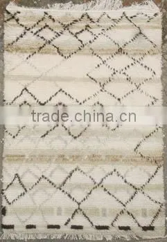 Flower pattern woollen carpet