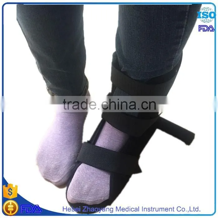 Postoperative foot shoe for cure the spraining and injury