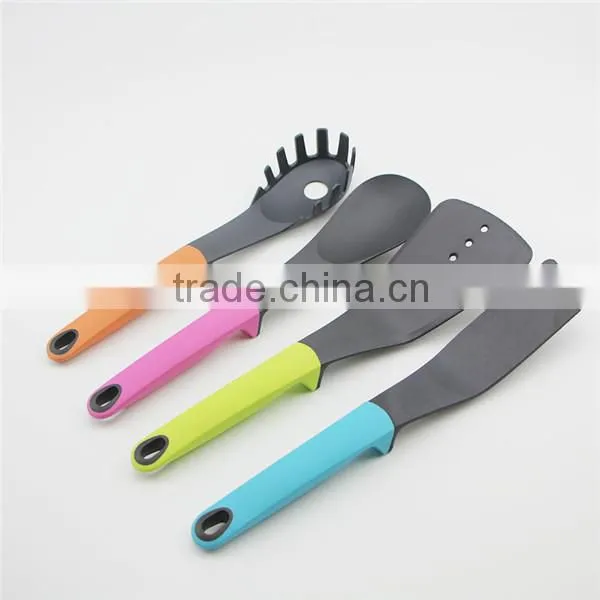 Durable and practical nylon utensils kitchenware set