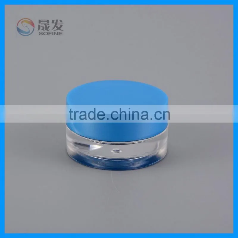 Clear small cosmetic jar with plastic screw cap