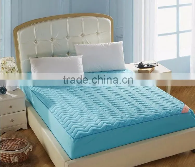 Twin Single Waterproof Colored Quilted Mattress Protector