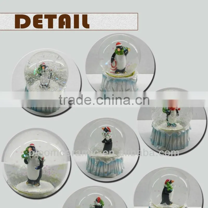 2014 High quality penguin water globe