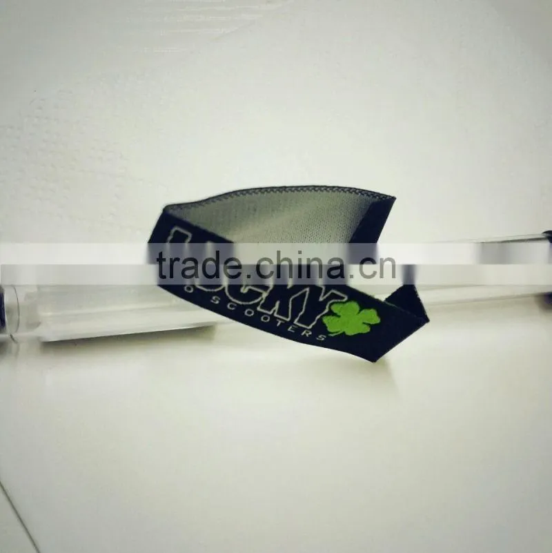 2017 Custom high density damask neck labels woven labels
