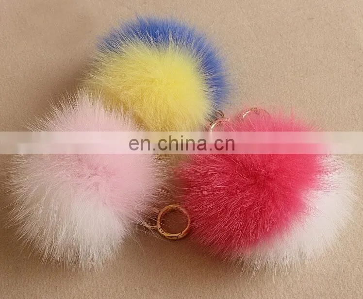 Factory wholesale multicolor and fluffy fox fur pom pom ball keychain