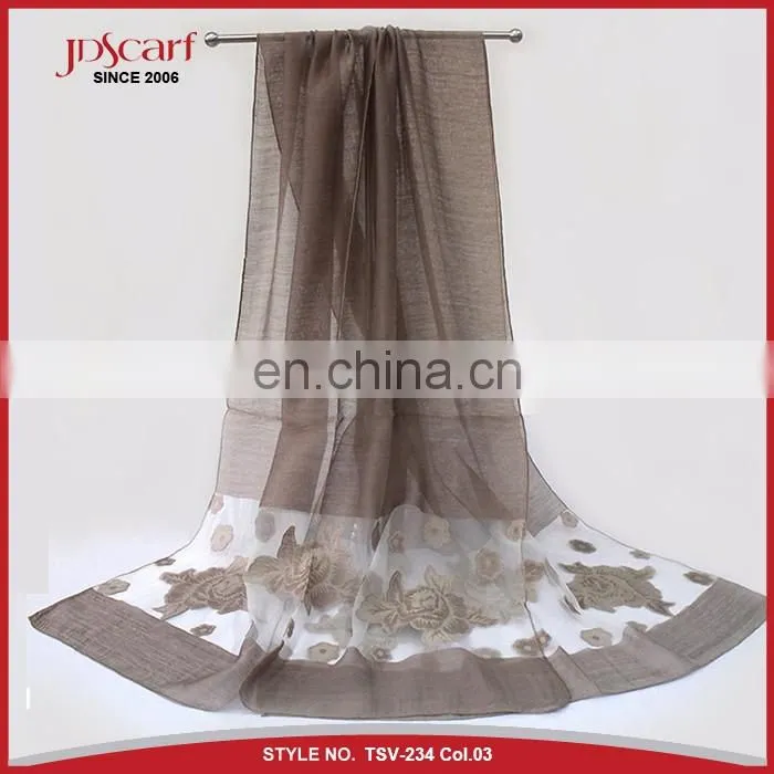 Latest design great quality silk and wool feeling muslim lace scarf fashionable scarf