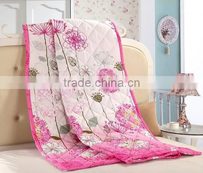home textile lovely pink printed home use quilt/air conditioned bed sheet