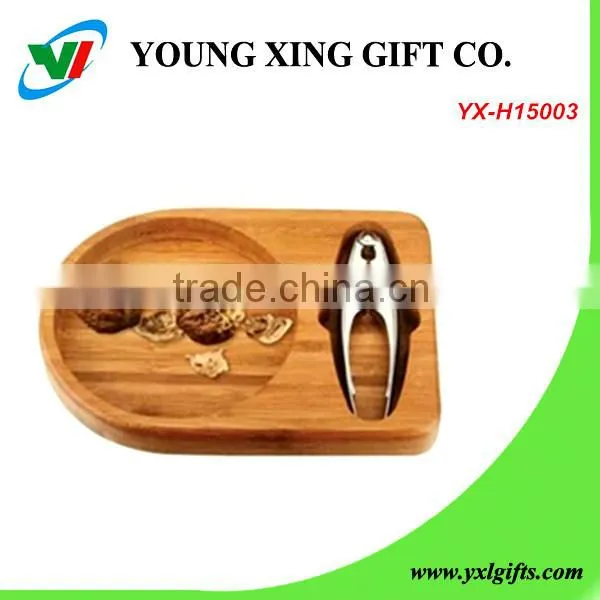 high quality wooden mental nut cracker machine