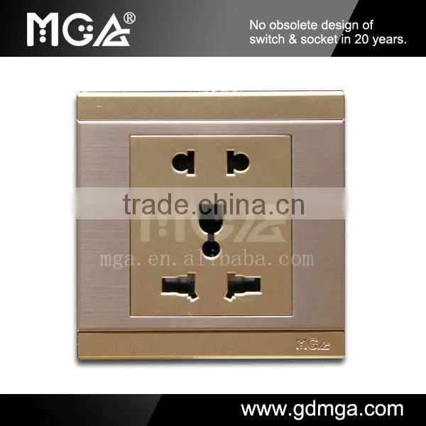 Q7L Series C05/13 L 13A multi socket