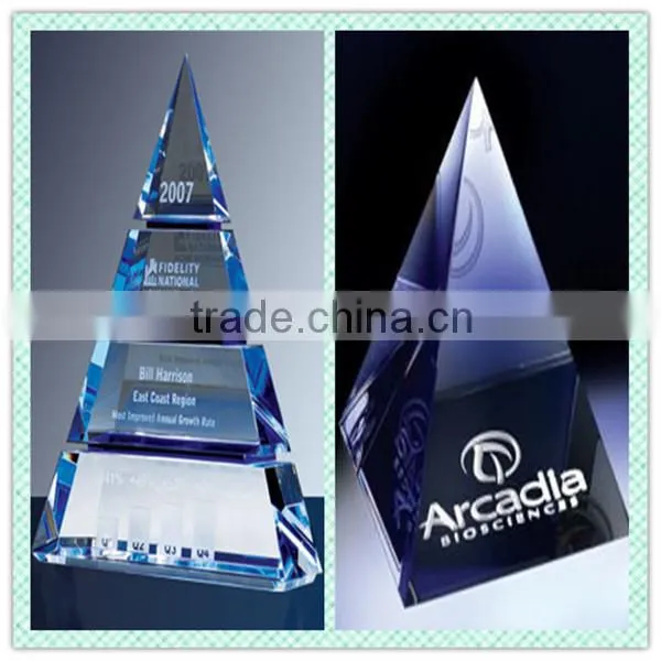 2016 Hot sale crystal pyramid