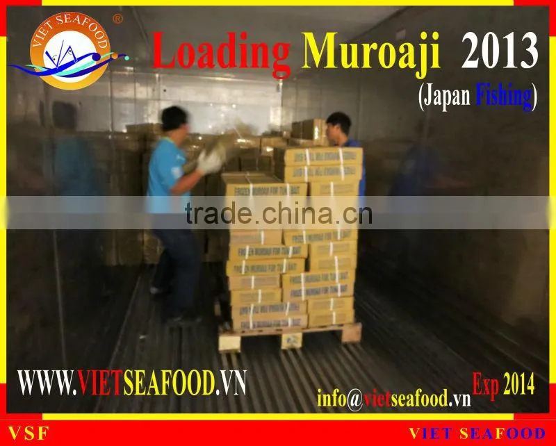 LOADING MUROAJI FOR TUNA BAIT