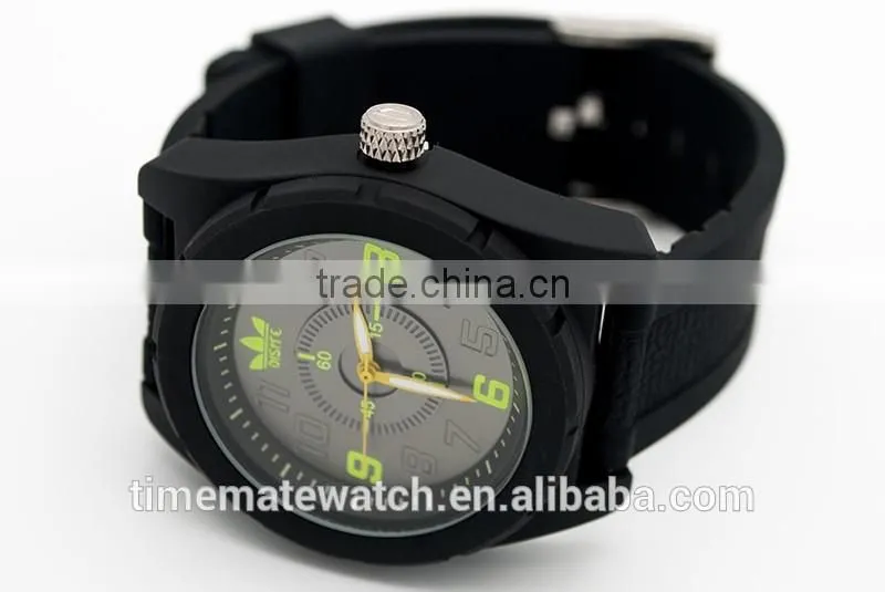 Fashion Geneva Silicone Quartz Sports Wrist Watch