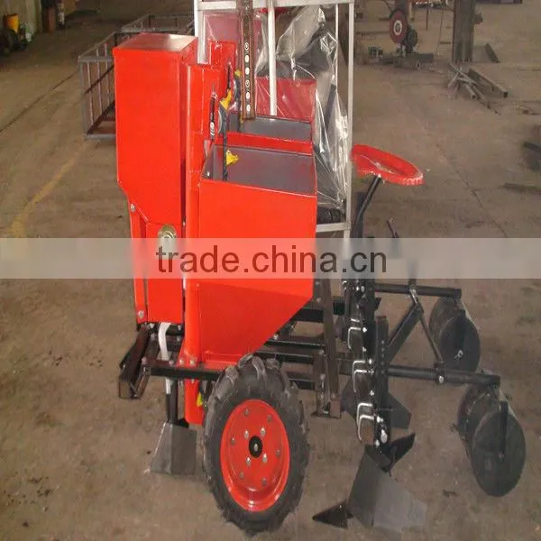 2013 hot seller tractor Potato planter with fertilizing