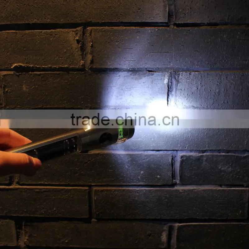High Quality Useful Solar LED Aluminum Flshlight
