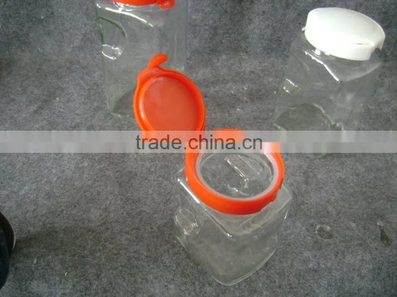 square glass jar with plastic lid