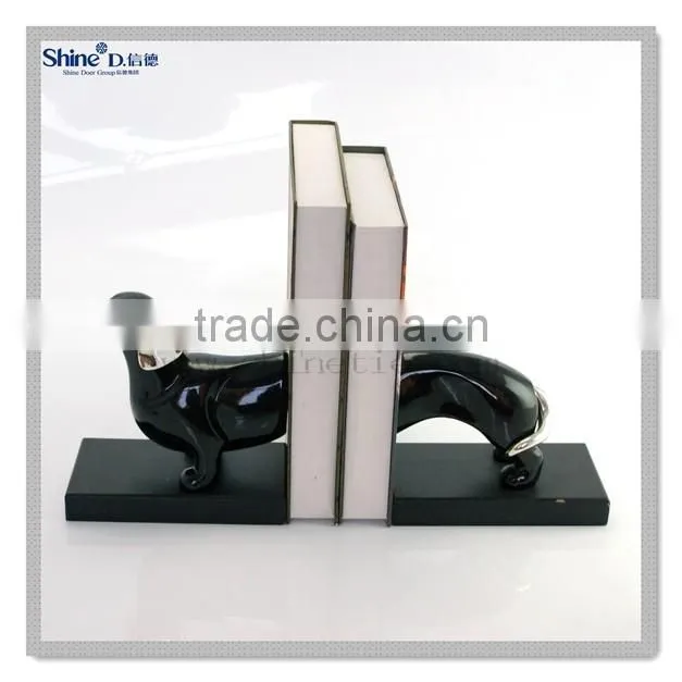 polyresin brass painted dog bookends decorative bookends