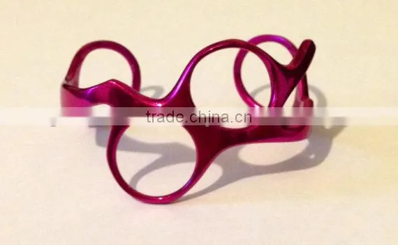 STAINLESS STEEL SCISSOR BRACELET