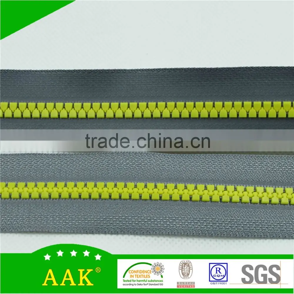 5#Plastic long chain waterproof zipper