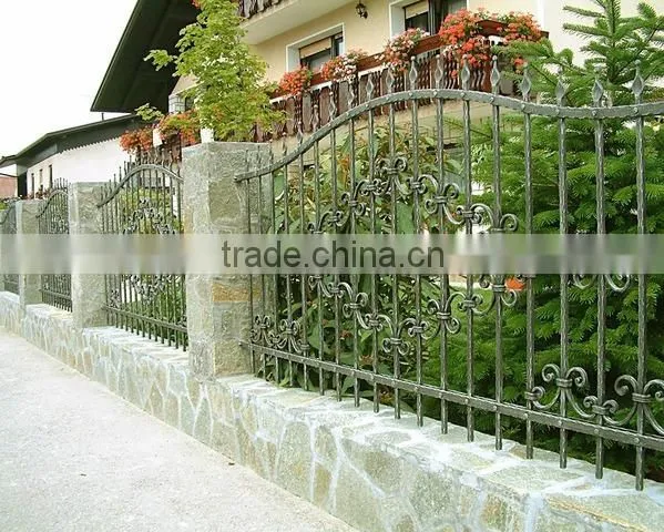 Wholesale Price High Quality Decorative Iron Garden Fence