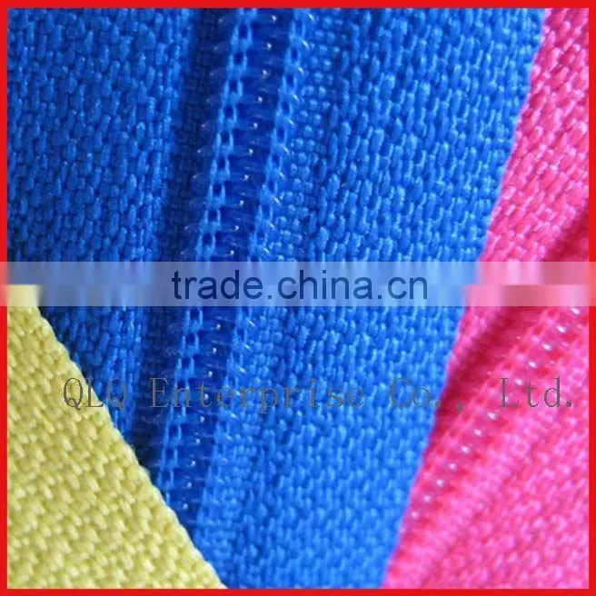 Nylon Long Chain Zipper in Different Sizes and Colors