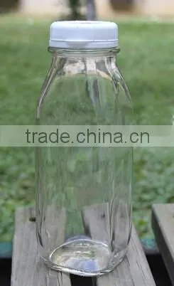 Wide mouth french square beverage glass bottle with black lid