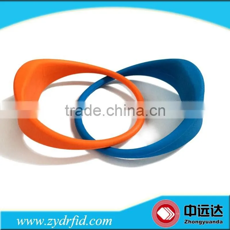 Hot selling colorful waterproof RFID wristband RFID Bracelet Tag