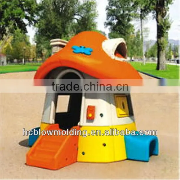 Custom Strong large pet hard plastic cage house with door and lock,small pet house