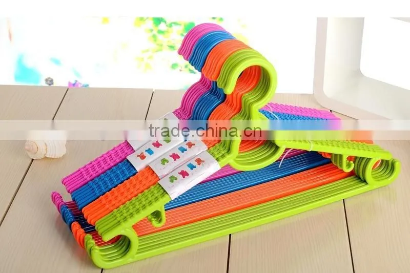 colorful plastic clothes hanger/pp cloth hanger