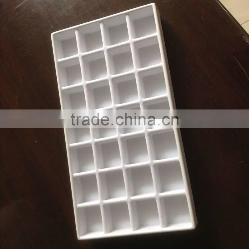 thick vacuum forming of plastic pallets