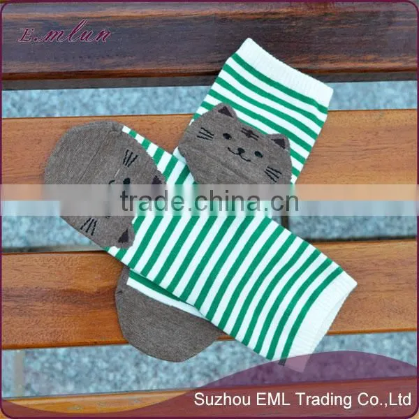 Wholesale fashion cat cartoon tube stripe sock