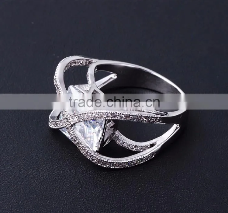 2016 Jewelry Ring Model Clear Zircon Stone Square Cross Shape Unique Design Ring