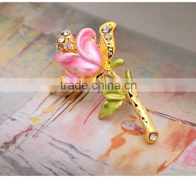 Fashion elegant pink rose crystal flower small scarf ring brooch