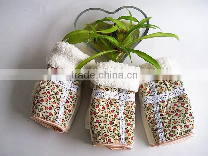 ladies fashion fingless winter gloves