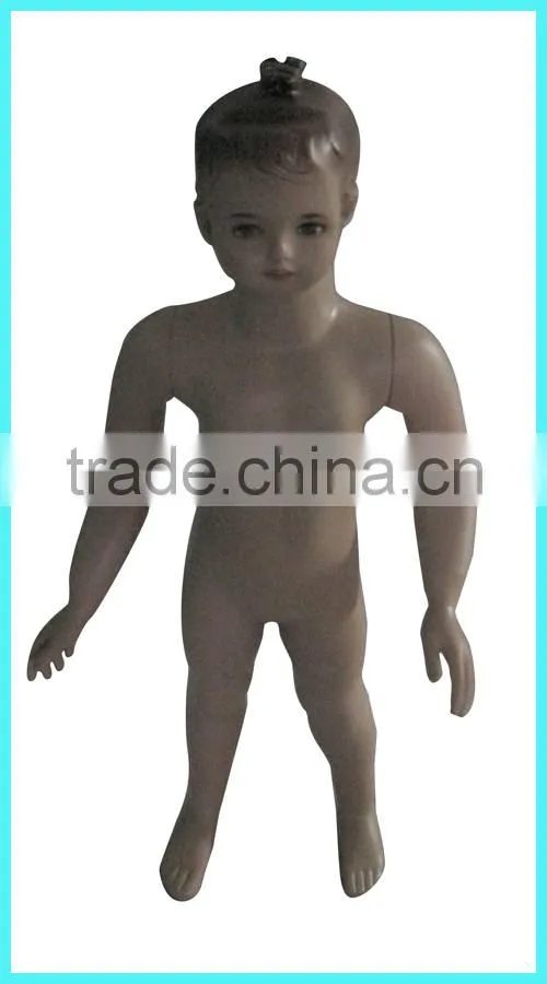 Children mannequins for display window