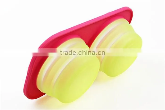 Round shape and large capacity silicone bowl with spoon,Collapsible and airtight silicone bowl,FOOD Grade silicone bowl