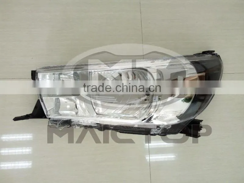 New Model Auto Parts Headlight for Revo 2016