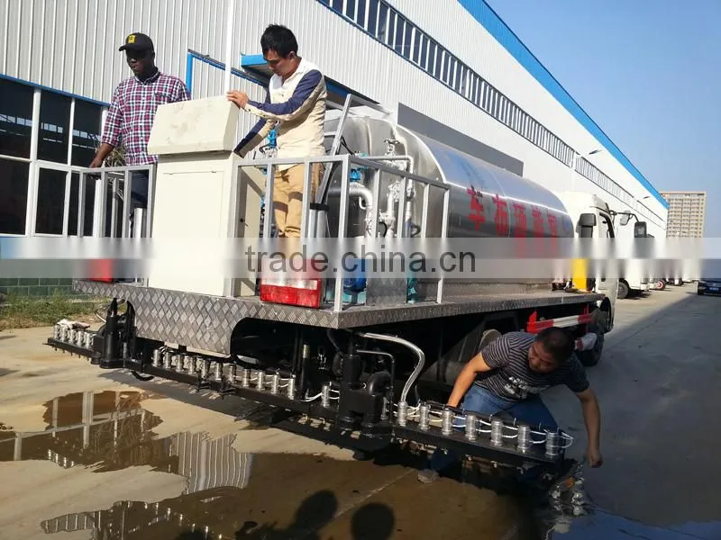 Dongfeng DLK 6000 L Bitumen Distributor Truck, Bitumen Sprayer Truck