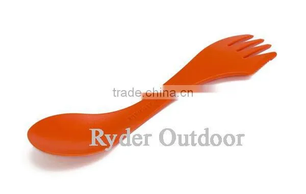 Plastic Spoons Forks and Knives