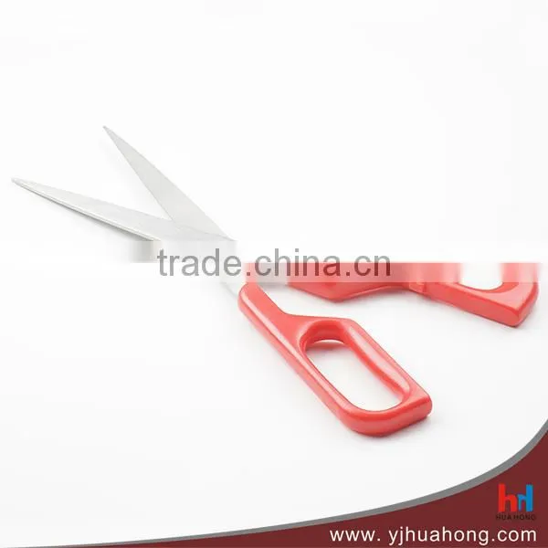 Stainless steel sewing scissors with plastic handle