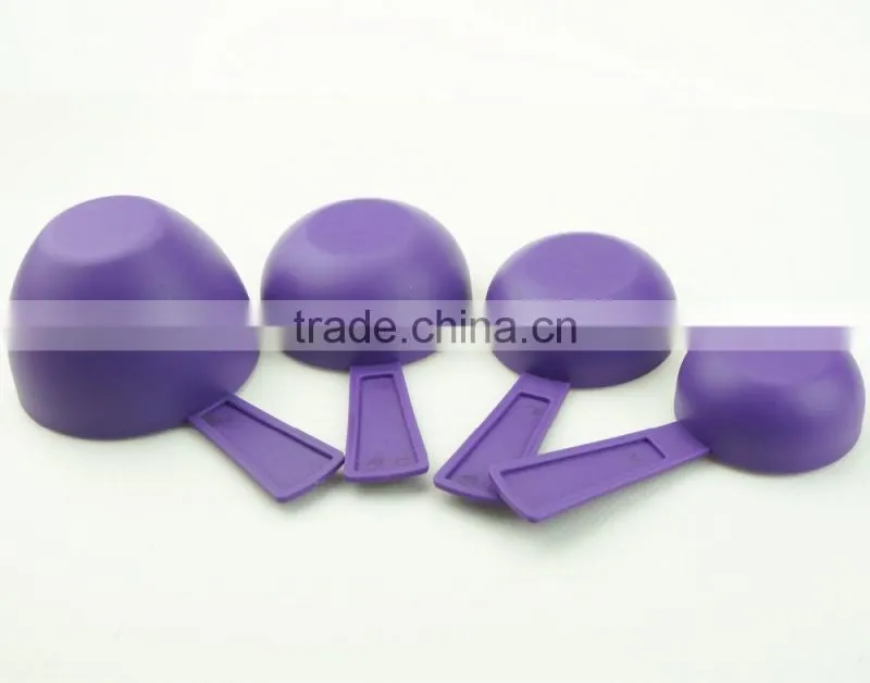 47010 4pcs plastic Measuring Cups and Spoons Set