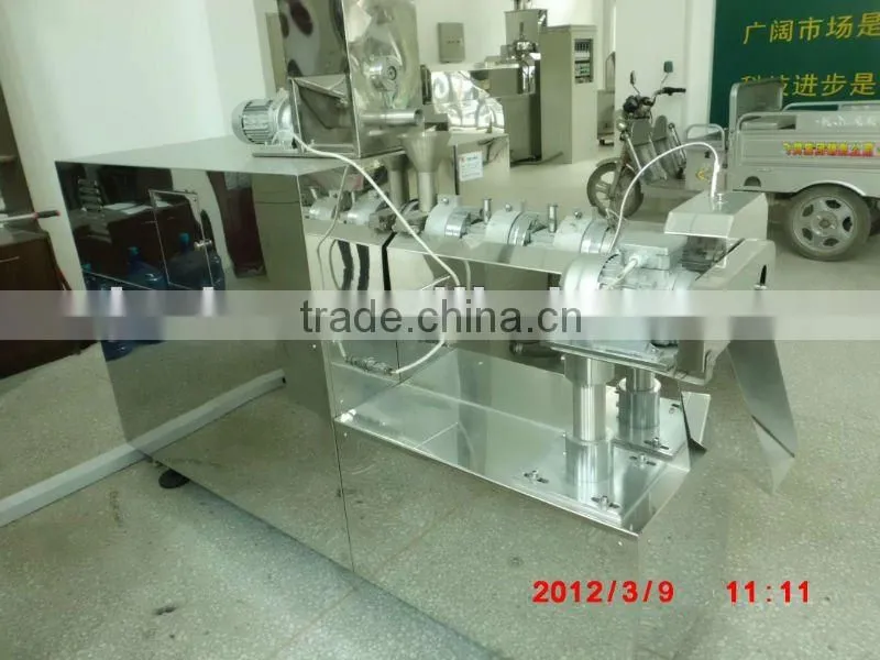 New tech lab used twin screw extruder