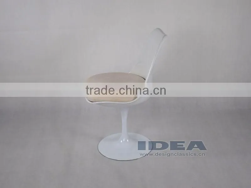 Replica Eero Saarinen Tulip Chair - White Cushion