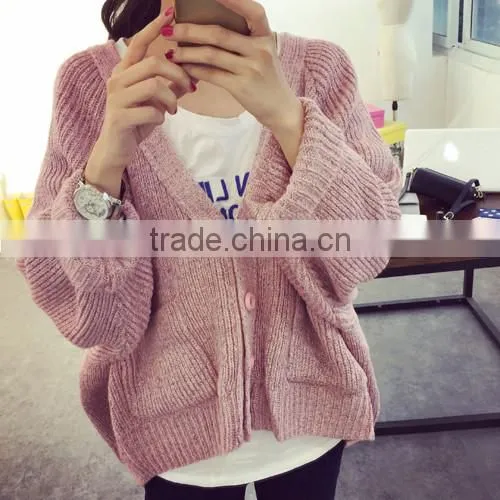 Joker loose v-neck sweater brief paragraph