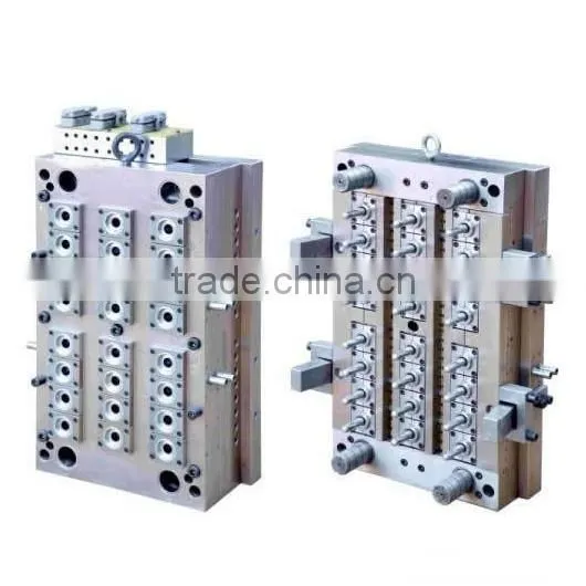 Pipe fitting mould