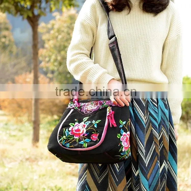 New fashion peony flower embroidery shoulder bag/messenger bag canvas Shoulder Bag For women