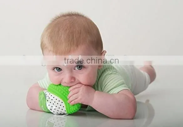 Silicone Munch Mitt
