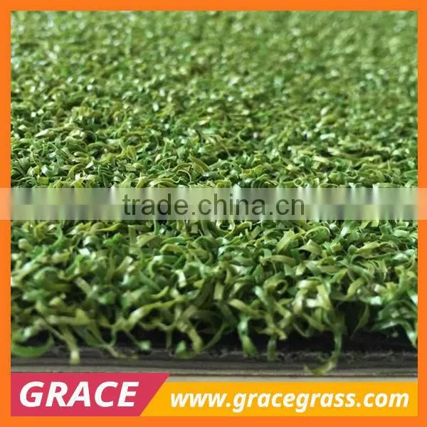 Green Polyethylene Synthetic Grass Outdoor Mat